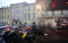 Фото 5: Мер Львова подякував Оксані Мусі за концерт до Дня міста