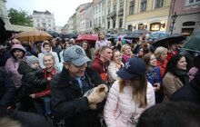 Фото 16: Мер Львова подякував Оксані Мусі за концерт до Дня міста