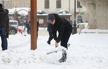 Фото 18: Працівники Львівської мерії долучились до прибирання міста від снігу