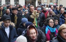 Фото 5: В переддень Різдва у Львові встановили Різдвяного Дідуха