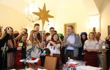Фото 16: Українська академія лідерства в Ратуші презентувала вертеп, який створили самі ж студенти