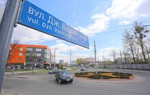 Фото 28: У Львові висаджують квіткові композиції