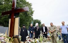 Фото 2: Митрополит Епіфаній у Львові молитвою та покладанням квітів вшанував пам’ять Героїв