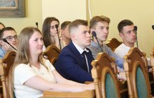 Фото 7: Сьогодні в мерії відбулось урочисте нагородження учасників програми «Перший кар’єрний крок»
