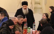Фото 5: Для потребуючих у Львові організували святковий різдвяний обід