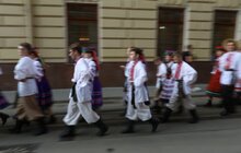 Фото 10: Центром Львова пройшов марш-парад учасників Х фестивалю «Етновир»