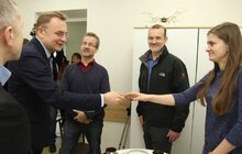 Фото 8: Мер Львова та Повірений в Справах Австралії відвідали урок англійської в Центрі надання допомоги учасника бойових дій