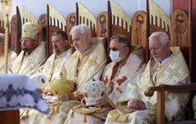 Фото 7: В рамках святкування 20-річчя візиту до України Івана Павла ІІ, у Львові відбулась святкова Архиєрейська Літургія