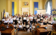 Фото 7: У Львові переможець інтернет-олімпіади з ІТ отримав премію 10 тис грн, а школа, де він вчиться, — новий комп’ютерний клас