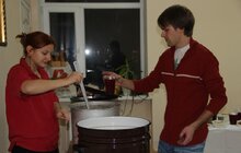 Фото 3: У Львові безпритульні споживали Святу Вечерю разом