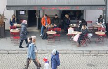Фото 11: Станом на 14.00 год на «Гарячу лінію міста» надійшло понад 300 звернень від підприємців