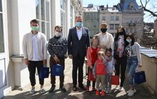 Фото 12: Місто спільно з опікунами придбало 3 квартири дітям, позбавленим батьківського піклування, та 1 квартиру багатодітній сім’ї
