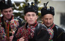 Фото 28: Колядники з Верховини у Львові показали справжні традиції, що живуть і зберігаються сотні років поміж Карпатськими горами
