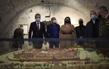 Фото 9: У підземеллі Гарнізонного храму відкрили виставку унікальних реліквій XII-XV ст.