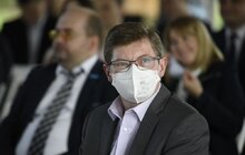 Фото 2: «Радію, що реальне життя повертається до нашого міста, проведення Весняного ділового форуму - це дуже добрий знак», - А. Садовий