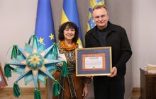 Фото 5: 20 років відданості своїй справі: організатори фестивалю «Спалах різдвяної звізди» отримали нагороди від міського голови Львова