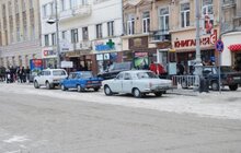 Фото 10: Водії приватних автомобілів продовжують паркуватись у недозволених місцях
