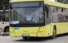 Фото 5: Майбутні водійки автобусів відвідали найбільше автотранспортне підприємство у Львові – комунальне АТП‑1 (фото/​відео)