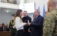Фото 10: У Львові 18 Героїв Небесної Сотні посмертно нагородили «Почесним знаком Святого Юрія» (відео/фото)