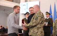 Фото 5: У Львові 30 захисників посмертно нагородили «Почесним знаком Святого Юрія» за оборону України (фото)