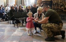 Фото 9: У Львові родинам полеглих захисників вручили ордени «Хрест Героя»