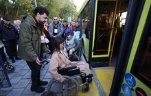 Фото 11: Водіїв та контролерів Львова навчали, як допомагати маломобільним людям користуватись громадським транспортом (відео)
