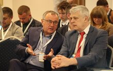 Фото 3: Учасники конференції «Угода мерів» у Львові оплесками подякували Президенту за те, що він не підписав закон 5655