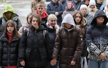 Фото 5: На фасаді львівської школи відкрили одразу 5 меморіальних таблиць пам'яті загиблих захисників України (відео)