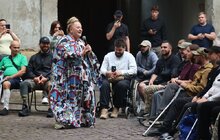 Фото 8: Ніно Катамадзе дала безкоштовний концерт для поранених військових у дворику львівської Ратуші (фото/​відео)