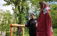 Фото 8: Алея пам'яті Героїв: у львівському парку родичі загиблих військових висадили дерева пам'яті