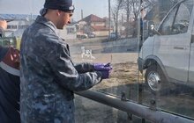Фото 61: Комунальні служби дезінфікують місто: миють вулиці, тротуари, зупинки транспорту, сходові клітки будинків