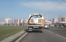 Фото 77: Комунальні служби дезінфікують місто: миють вулиці, тротуари, зупинки транспорту, сходові клітки будинків