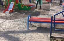 Фото 44: На території Львова проводять миття і дезінфекцію дитячих майданчиків