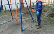 Фото 50: На території Львова проводять миття і дезінфекцію дитячих майданчиків
