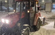 Фото 1: Минулої ночі в місті працювало 95 одиниць техніки, для посипання доріг використано 492 м3 піскосуміші