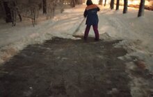 Фото 6: Минулої ночі в місті працювало 95 одиниць техніки, для посипання доріг використано 492 м3 піскосуміші