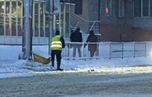 Фото 91: Минулої ночі в місті працювало 95 одиниць техніки, для посипання доріг використано 492 м3 піскосуміші