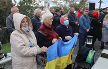 Фото 38: На Меморіалі Героїв Небесної Сотні вояки братства ветеранів УПА підняли національний стяг