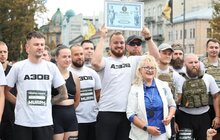 Фото 4: У Львові представники Сил оборони встановили рекорд України