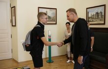 Фото 3: Захар Щурко розробив портативну зарядну станцію для військових