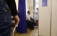 Фото 15: Всі охочі мають змогу прийти на вакцинацію в міську Ратушу