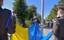Фото 3: На Меморіалі Героїв Небесної Сотні курсанти Ліцею Героїв Крут урочисто підняли національний стяг
