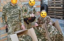 Фото 1: Мешканці модульного містечка у Львові сплели 30 маскувальних сіток для воїнів ЗСУ