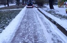 Фото 2: Вночі на вулицях міста працювало 69 одиниць снігоприбиральної техніки
