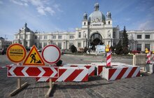Фото 7: Розпочали роботи з реконструкції пл. Двірцевої
