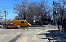 Фото 4: Доступний тротуар і зупинка громадського транспорту: на вулиці Сяйво завершили ремонтні роботи
