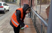 Фото 5: У Львові і приєднаних громадах помиють понад 400 павільйонів зупинок