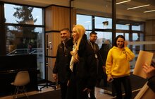 Фото 10: 2,5 мільйони для НЕЗЛАМНИХ: Оля Полякова разом із захисником з Азовсталі Михайлом Діановим приїхали до Львова