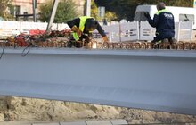 Фото 4: Змонтували перші 30-метрові балки шляхопроводу на Рясне