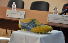 Фото 8: «Ми будемо й надалі збирати кошти і передавати для проведення лікувань», - Карл Гопфнер